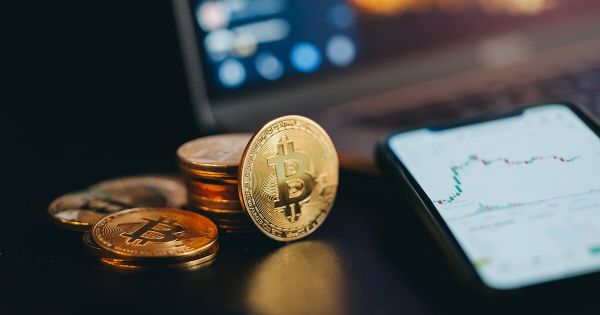 Андрей Бархота предупреждает об опасностях инвестиций в биткоин