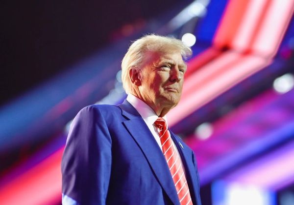 Смерть Б. Сароджи Деви и заявление Трампа о пошлинах на Россию