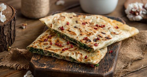 Вкусные лепешки на сковороде для домашнего угощения