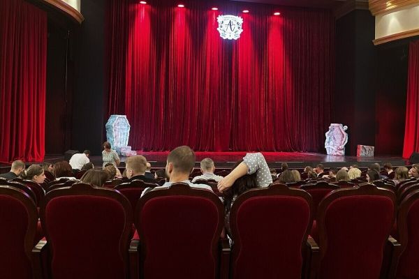Отмена гастролей Азербайджанского театра в Новосибирске