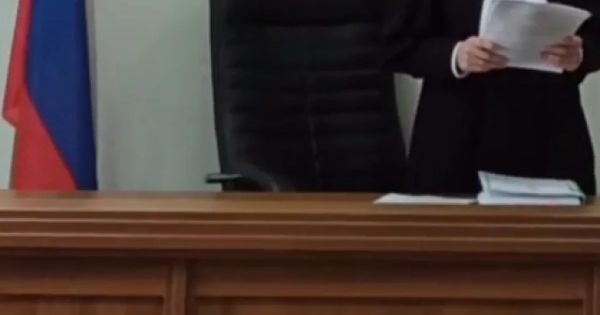 Сеть фастфуда может подать иск к сотруднику за испорченные бургеры