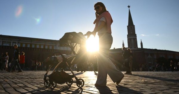 Посещение Путиным Магнитогорского металлургического комбината и обсуждение социальных вопросов