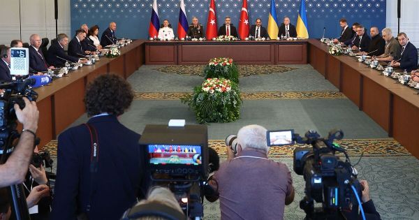 Третий раунд переговоров России и Украины в Стамбуле ожидает консенсус