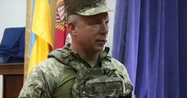 Финансовая помощь генерала Сырского родителям вызывает疑问