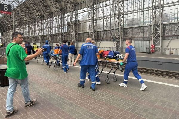 Обрушение моста в Брянской области уничтожило пассажирский поезд