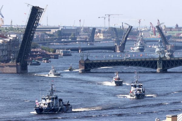 Отмена военно-морского парада в Санкт-Петербурге в День Военно-морского флота