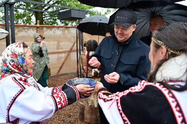Премьер-министр Башкортостана посетил фестиваль здоровья и туризма