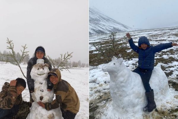 Летний снегопад в Момском районе радует местных жителей