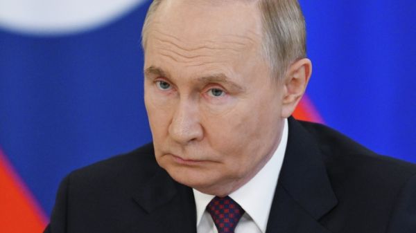 Поздравление Путина работникам железнодорожного транспорта России