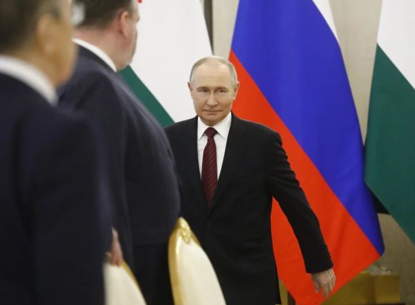 Позиция Путина по отношению к Трампу и конфликту с Западом