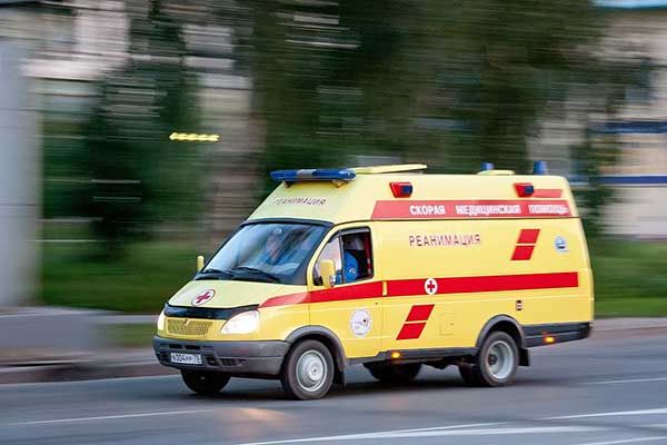 Екатеринбурженка чудом выжила после удара молнии во время отдыха