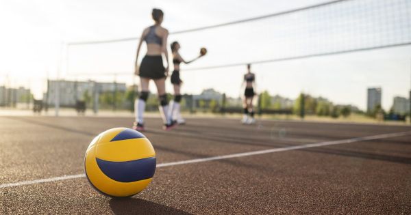 Рейтинг лучших волейбольных мячей для зала и улицы