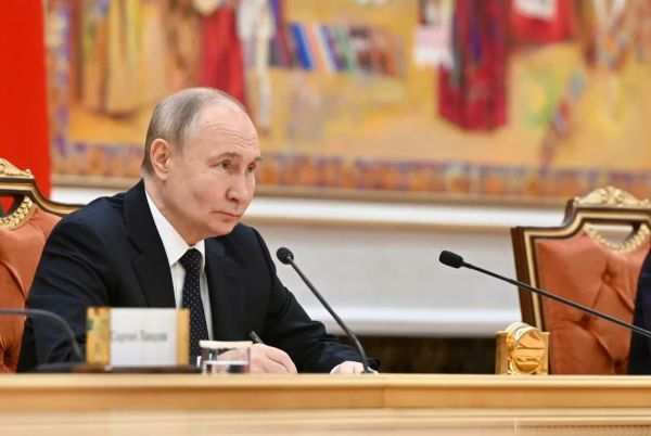 Приветствие Путина на Восточном экономическом форуме 2024